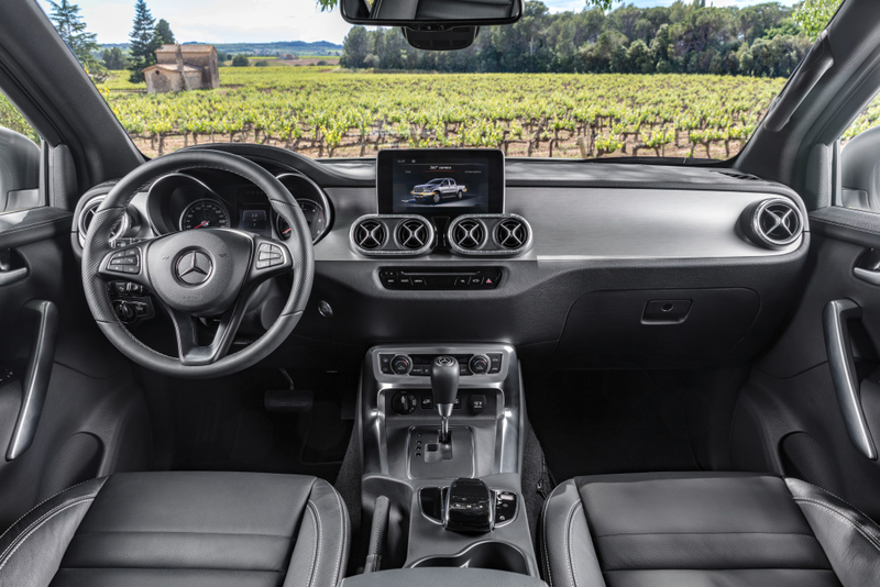 Illustration for article titled The 2018 Mercedes-Benz X-Class Luxury Truck Is Finally Real